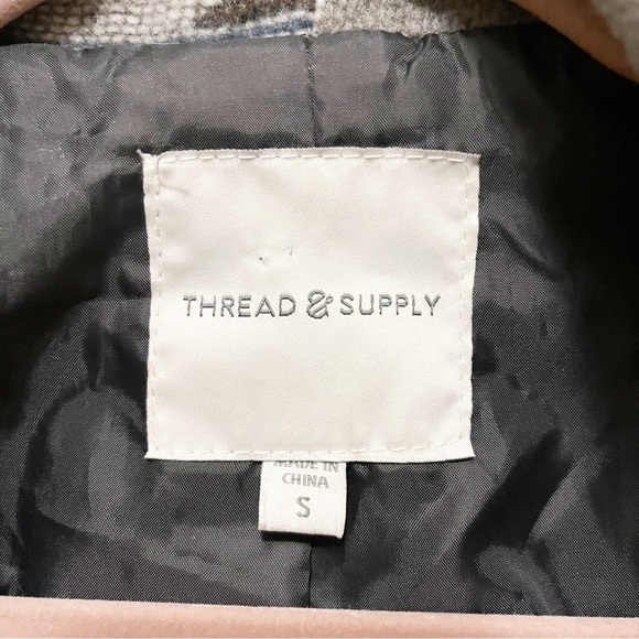 Thread & Supply Aztec Southwestern One Button Winter Coat Gray Brown Blue Size S - Picture 6 of 8